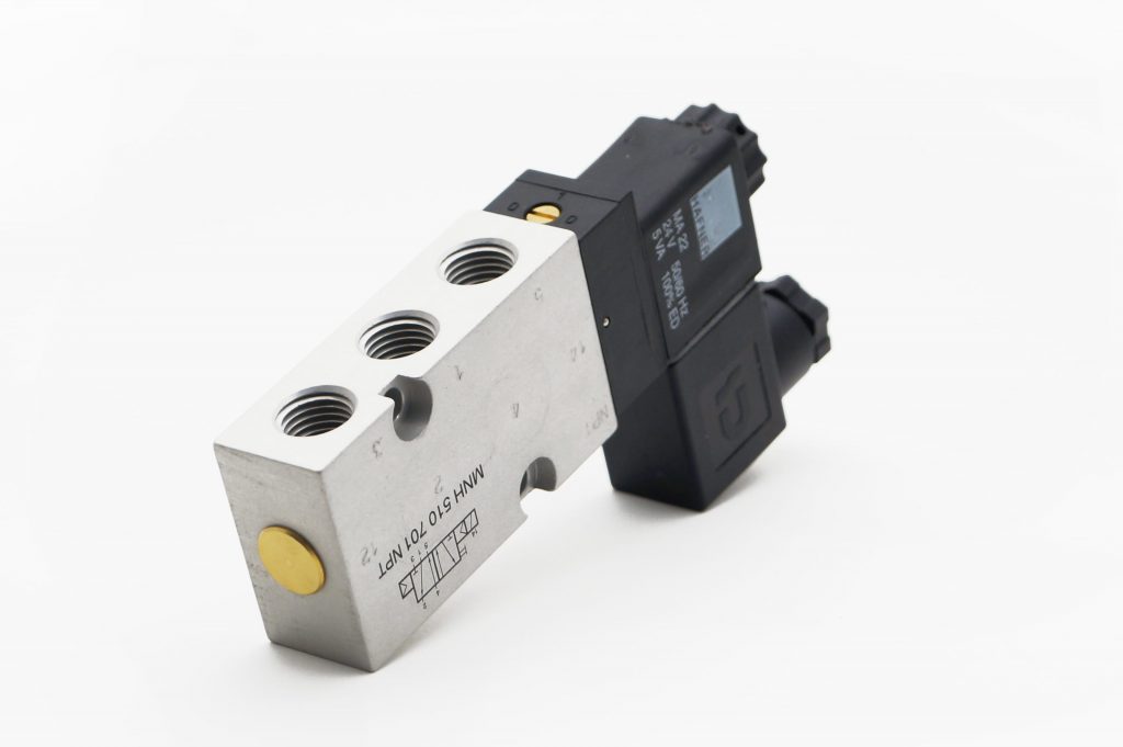 J+J Actuadores Pneumáticos Electroválvulas Estándar 5/2v frontal